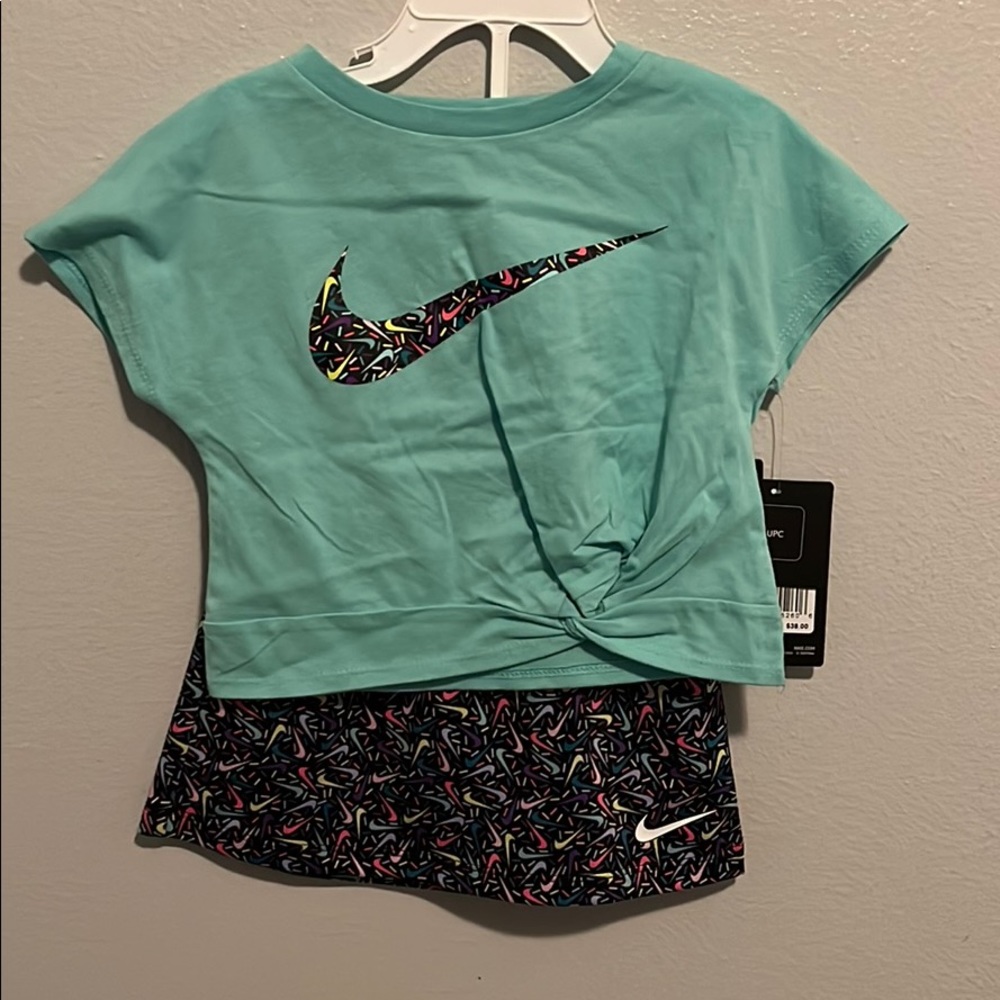 2t Nike Set